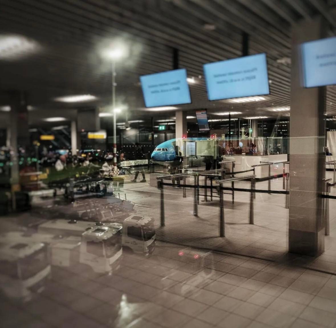 Schiphol Airport Layover Guide KnitWitch